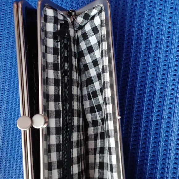 Hobo International - Picture 5 of 10